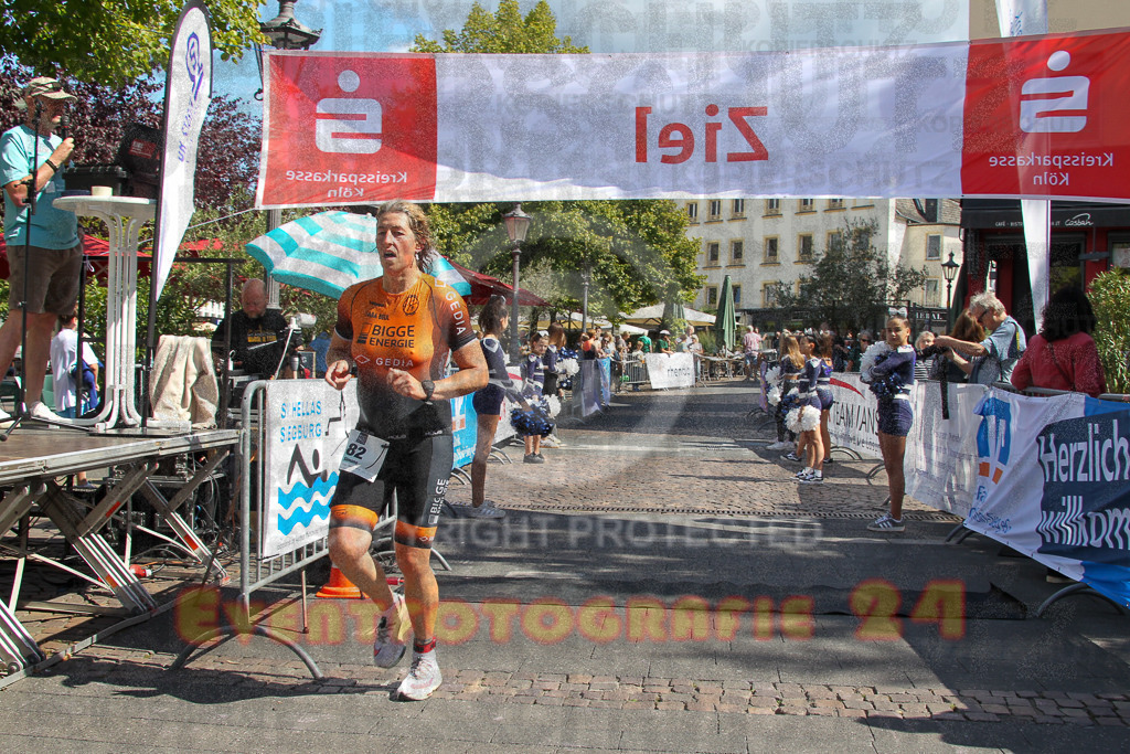 250824_1233_EV4_9286 | Sportfotografie im Rhein-Sieg Kreis, Köln, Bonn, NRW, Rheinland Pfalz, Hessen, etc. Unser Tätigkeitsfeld umfasst den Laufsport vom Volkslauf über den Marathon, Duathlon, Triathon bis zum Ultralauf wie Kölnpfad Ultra oder Schindertrail.