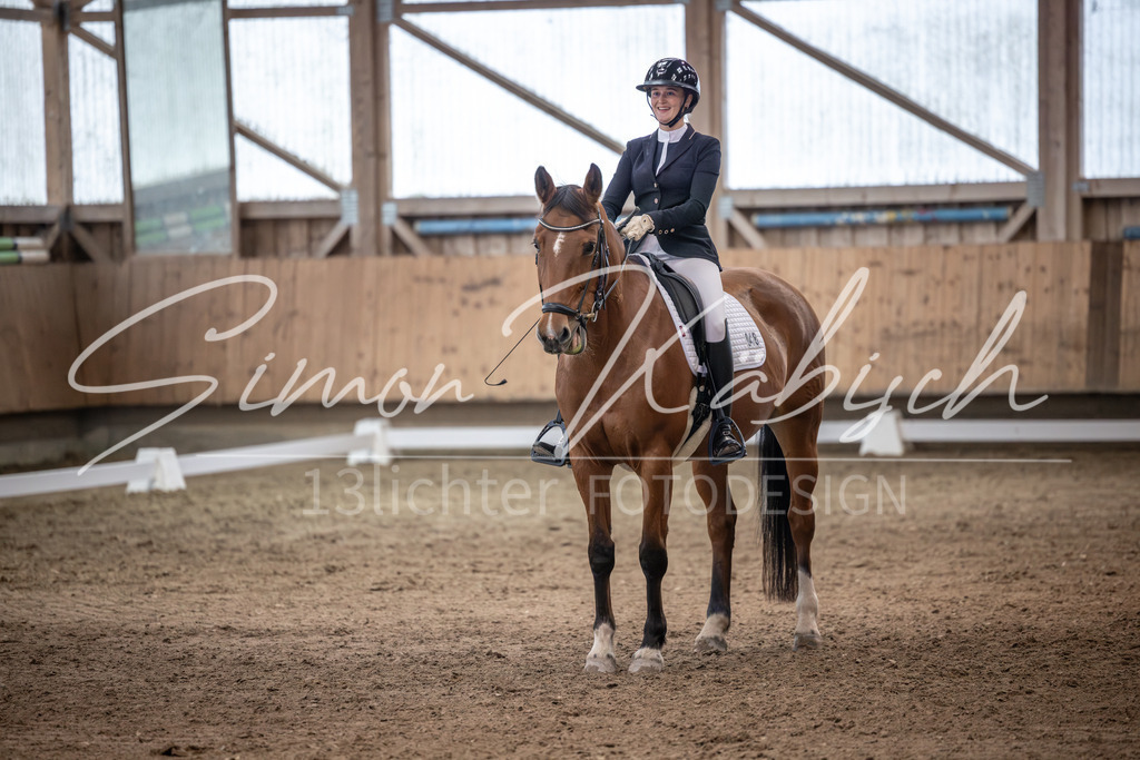 20251011-_3LI2006 | Tierfotografie Pferde, Hunde, Katzen, Haustiere.
Turnierfotografie Reitturniere, Reiten, Springreiten, Dressur in Hanau, dem Main-Kinzig-Kreis und dem Rhein-Main- Gebiet um Frankfurt