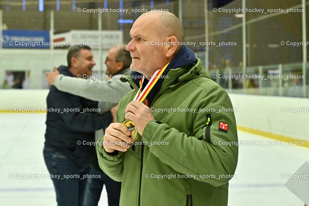 ESC Sparkasse Steindorf Meister 2025/26 | Physio Coach ESC Steindorf Jürgen Steinauer, ESC Sparkasse Steindorf Meister 2025/26, ESC Sparkasse Steindorf Meister 2025/26 am 08.03.2026 in Althofen (Stadthalle Althofen), Austria, (Photo by Bernd Stefan)