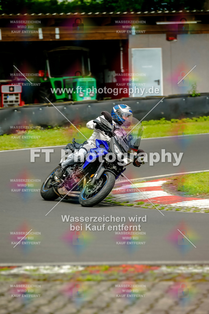 VBK-4384 | Hier findet Ihr Bilder von Touristenfahrten auf der Nürburgring Nordschleife oder von anderen Veranstaltungen die ich besucht habe. Viel Spass beim Durch Schauen 