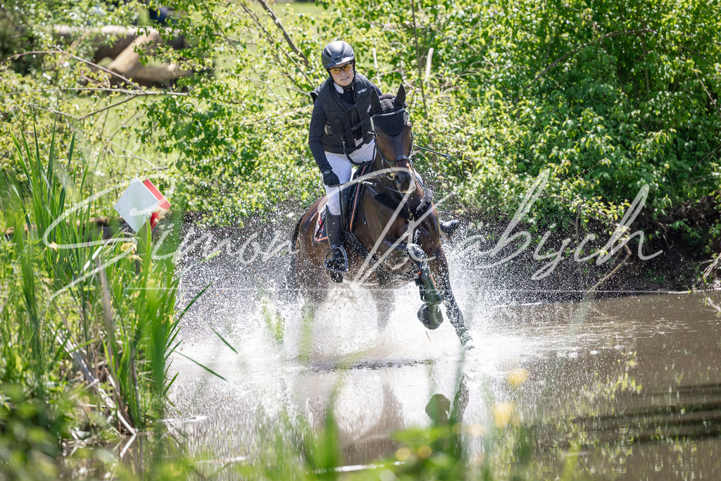 20260523-_3LI8436 | Tierfotografie Pferde, Hunde, Katzen, Haustiere.
Turnierfotografie Reitturniere, Reiten, Springreiten, Dressur in Hanau, dem Main-Kinzig-Kreis und dem Rhein-Main- Gebiet um Frankfurt