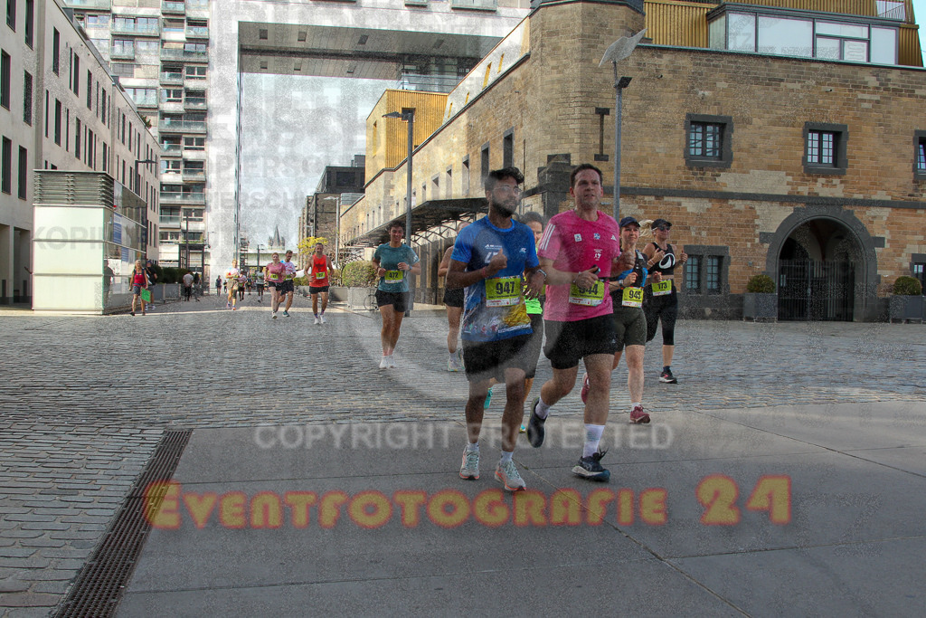 250920_1459_EV4_7798 | Sportfotografie im Rhein-Sieg Kreis, Köln, Bonn, NRW, Rheinland Pfalz, Hessen, etc. Unser Tätigkeitsfeld umfasst den Laufsport vom Volkslauf über den Marathon, Duathlon, Triathon bis zum Ultralauf wie Kölnpfad Ultra oder Schindertrail.