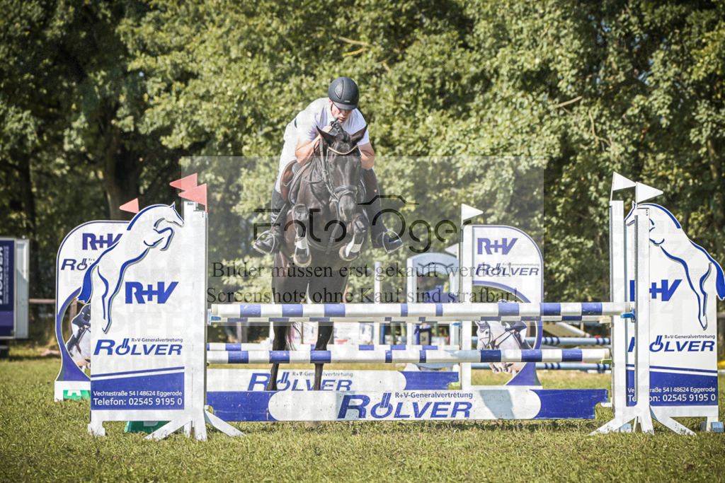DOS_0675 | Entdecke hochwertige Reitturnierfotos von Foto Oger. Professionell, emotional und authentisch – jetzt Lieblingsmomente im Shop bestellen.Deutschlandweite Turnierfotografie. - Realisiert mit Pictrs.com