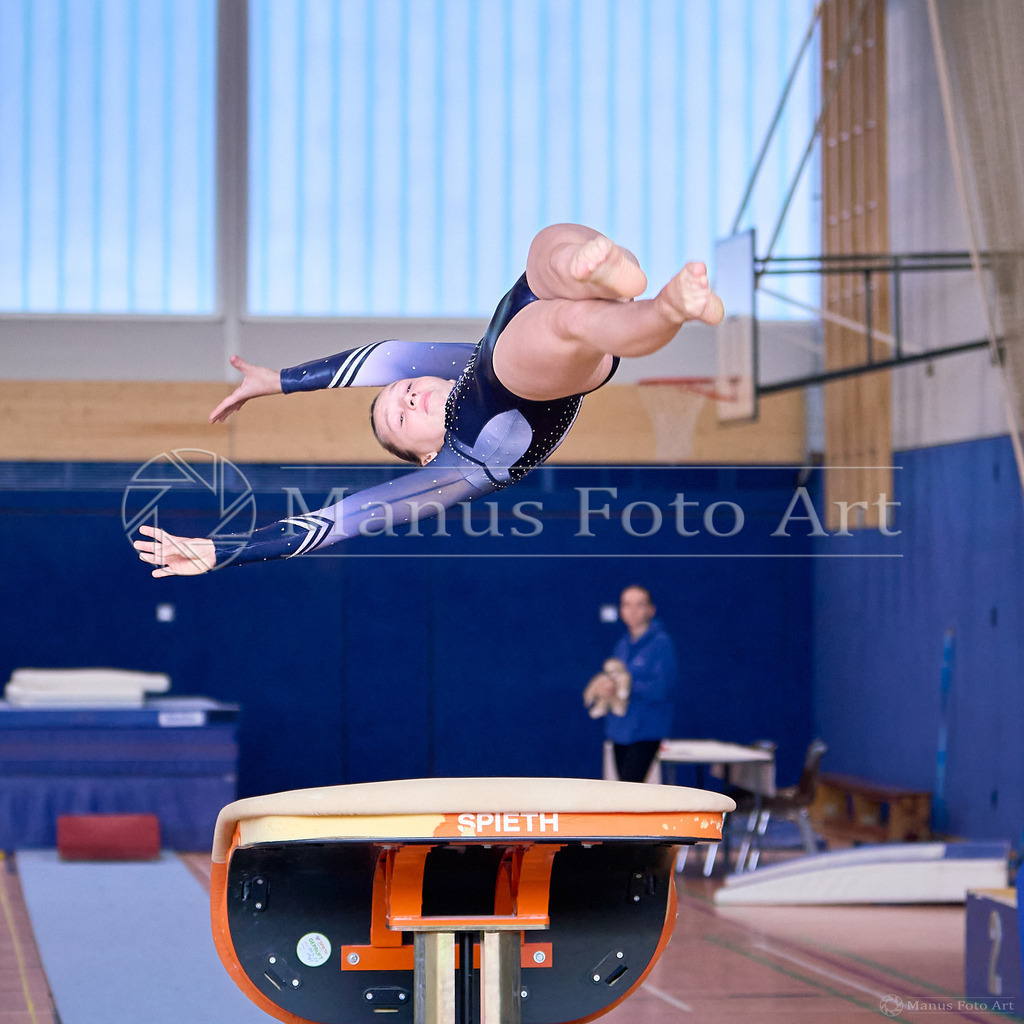 2024-10-06-1-A-DSC00487 | Professionelle Sportfotografie in Hamburg, Schleswig-Holstein und Niedersachsen – spezialisiert auf Rhönrad, Geräteturnen, Leistungsturnen und rhythmische Sportgymnastik. Bundesweite Begleitung von Rhönrad-Events. Jetzt Sport-Fotos - Realisiert mit Pictrs.com