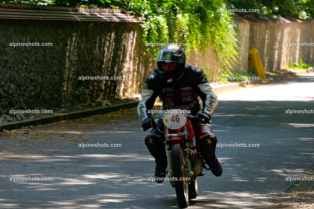 P1036697 | Erleben Sie atemberaubende, hochqualitative Fotos Ihrer Fahrt entlang der malerischen Alpenstraßen. Besuchen Sie alpineshots.com, um professionelle Aufnahmen Ihrer unvergesslichen Reise zu finden und zu kaufen - Realisiert mit Pictrs.com