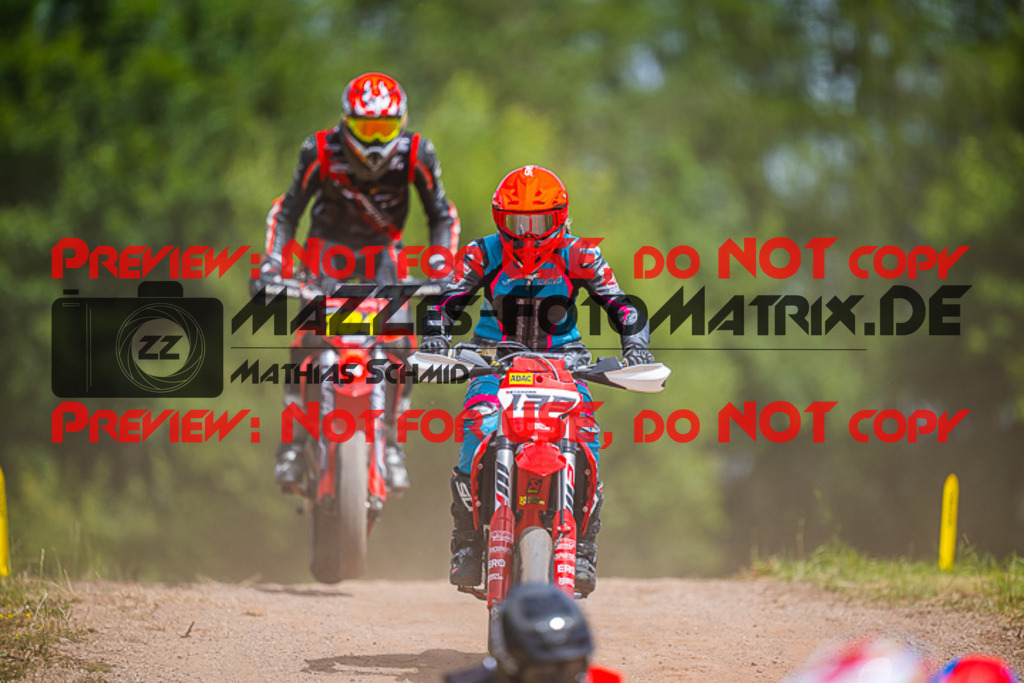 MaZZes_FotoMatrix_220618_3710 | S4