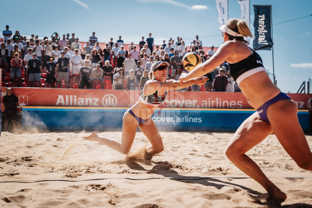 Beachvolleyball | Frauen | Allianz German Beach Tour 2025 | Tourstop Düsseldorf | 16.05.2025 | Marie Schieder spielt den Ball