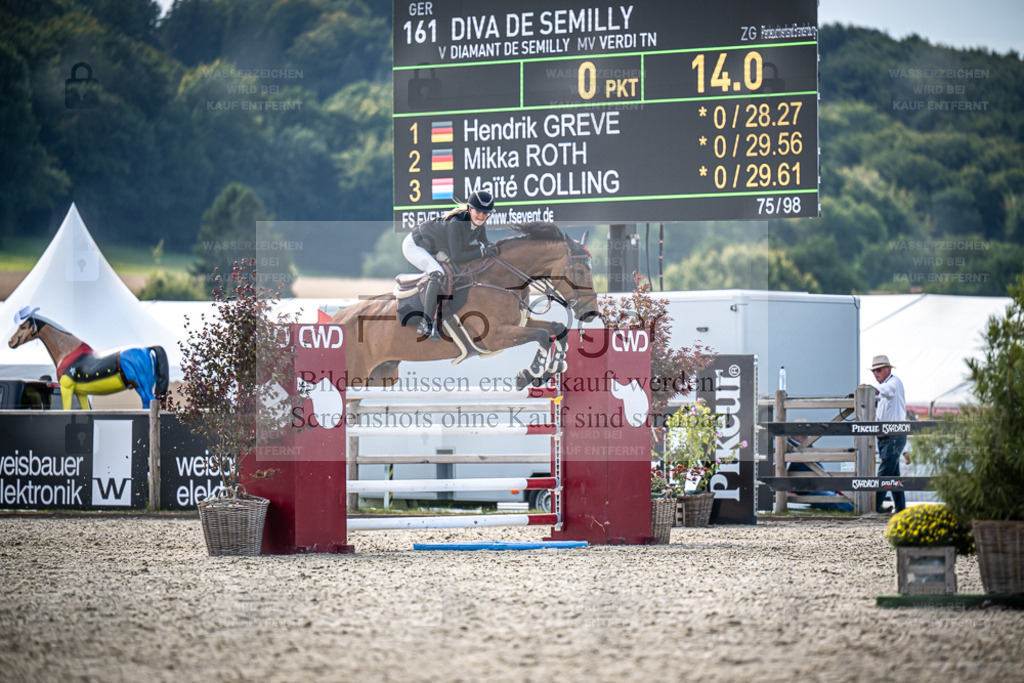 DOS_1311 | Entdecke hochwertige Reitturnierfotos von Foto Oger. Professionell, emotional und authentisch – jetzt Lieblingsmomente im Shop bestellen. - Realisiert mit Pictrs.com