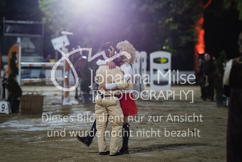 230827_Delbrueck_Kostuem-771 | Deine schönsten Turniermomente als professionelle Fotos! Entdecke hochwertige Pferdesport-Fotografie im Online-Shop. Jetzt Fotos finden & bestellen!