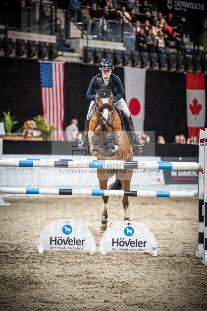 DOS_0387 | Entdecke hochwertige Reitturnierfotos von Foto Oger. Professionell, emotional und authentisch – jetzt Lieblingsmomente im Shop bestellen.Deutschlandweite Turnierfotografie. - Realisiert mit Pictrs.com