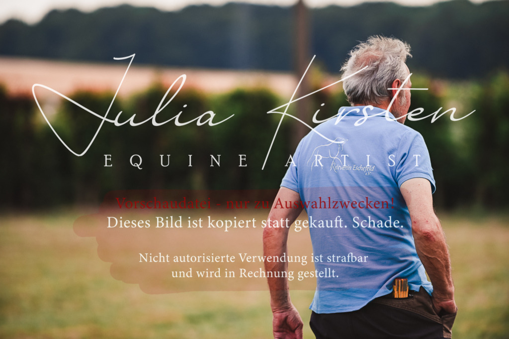 DSC_6846 | Pferde- und Turnierfotografie in Westsachsen. Pferdeportraits, Auftragszeichnungen und intuitive Kunst.