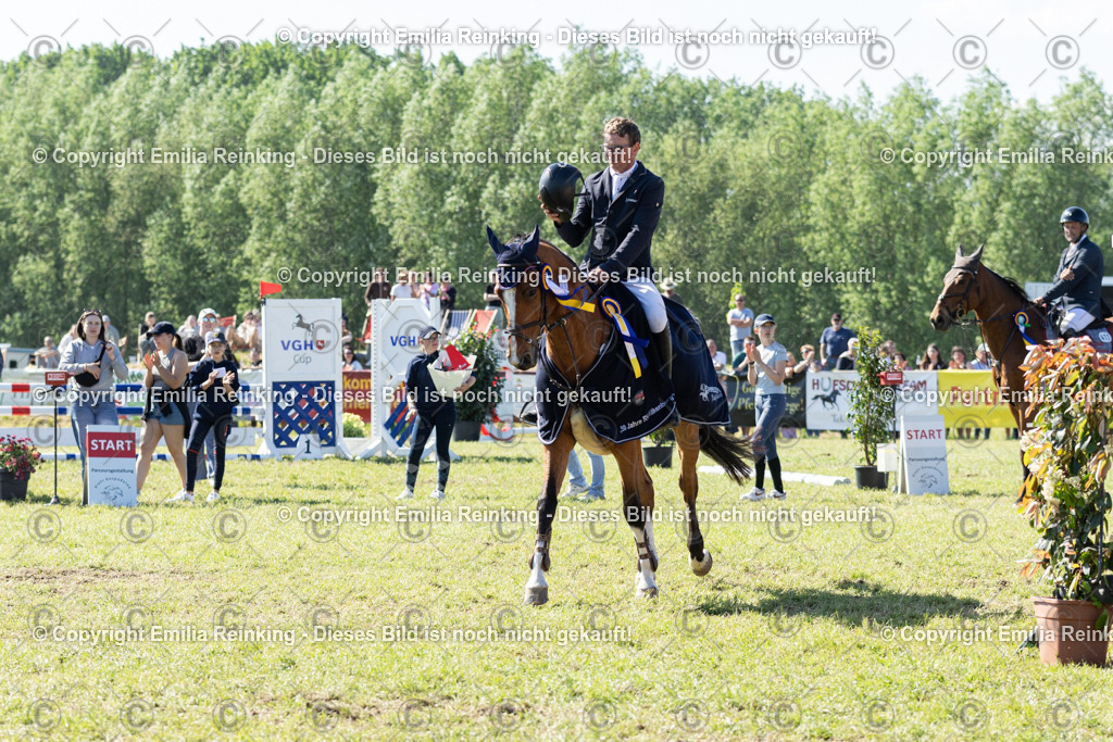 CL5A1166 | Emilia Reinking Fotografie - Realisiert mit Pictrs.com