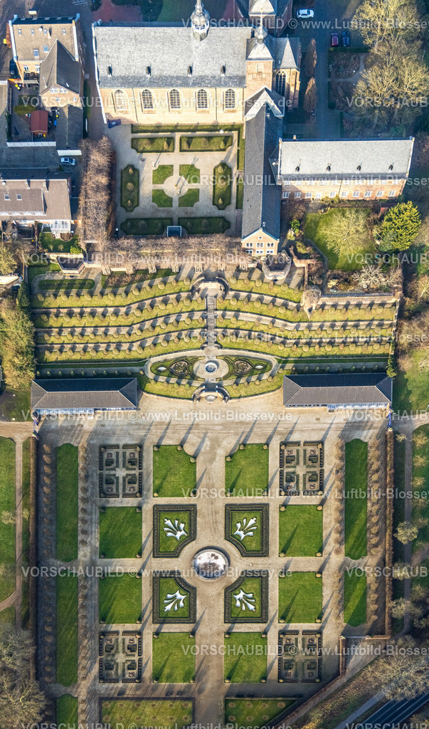 Kamp-Lintfort260101476 | Luftbild, Abteikirche Kloster Kamp, kath. Kirche und Terrassengarten, Formen und Farben, Kamperbrück, Kamp-Lintfort, Ruhrgebiet, Nordrhein-Westfalen, Deutschland