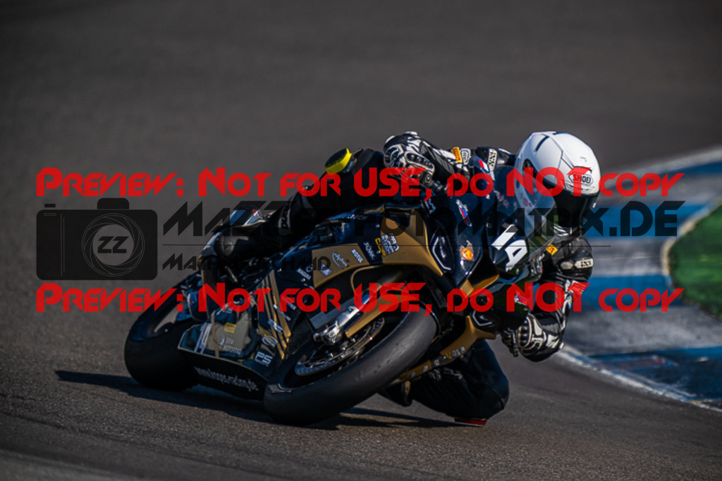 MaZZes_FotoMatrix_220923_2445 | PRO SUPERSTOCK