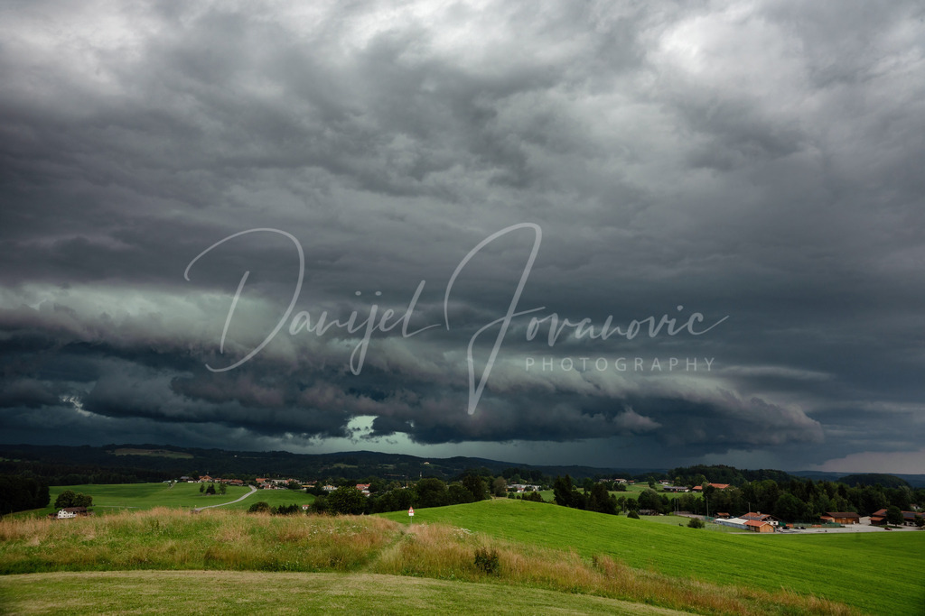 Gewitterzelle | Starke Gewitterfront bei Rosenheim