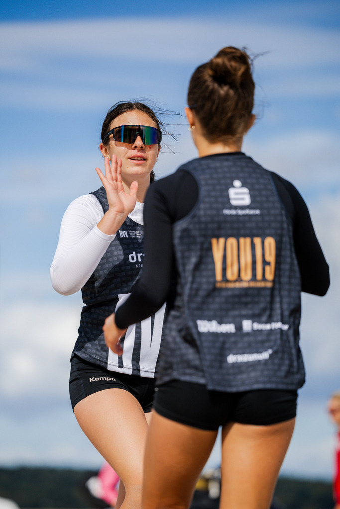 Beachvolleyball I Saison 2026 I Deutsche Meisterschaft U19 I 1. Tag | Jasper Lorenz Fotografie - Realisiert mit Pictrs.com