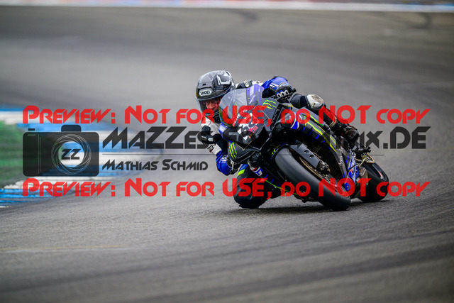 MaZZes_FotoMatrix_240614_6007705_8940 | ROT