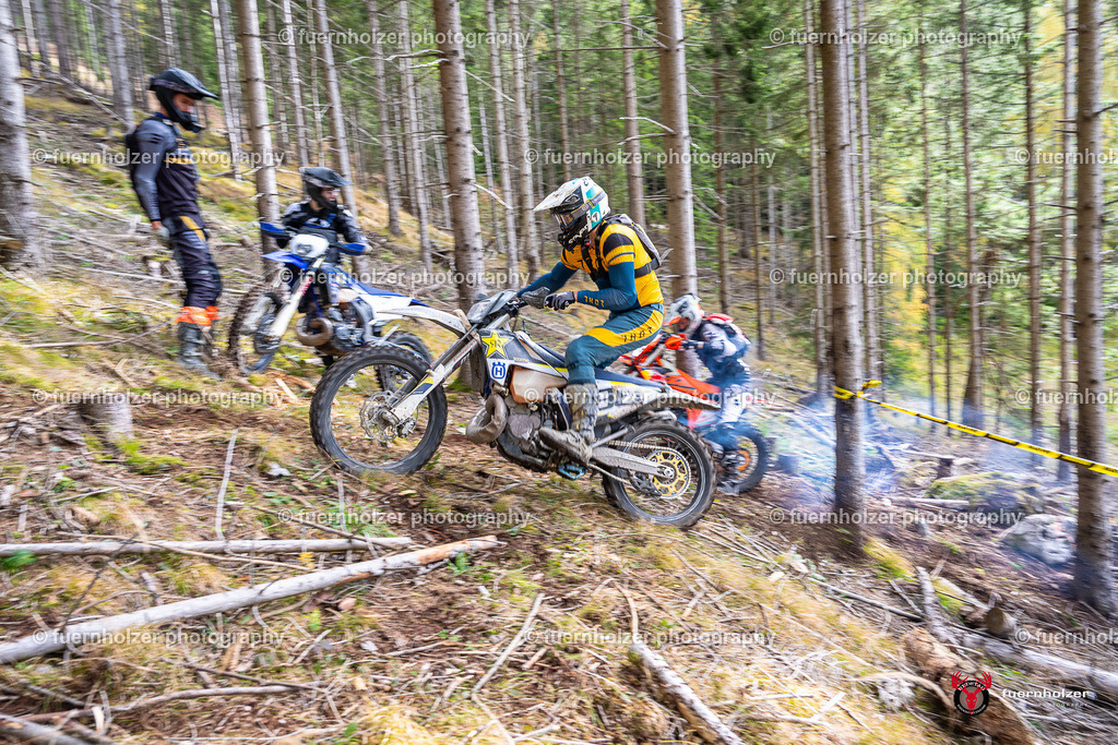fuernholzer_251026-C1-381 | Fotografische Impressionen von der Red Stag Enduro Extreme by fuernholzer-photography.com. Endurosport in Österreich fotografisch festgehalten von fuernholzer. Auftragsfotografie für Private, Gewerbefotos und Industriefotografie. Eventfotografie, Sportfotografie und Motorsportfotografie. Anbieter von Fotoworkshops, Fototraining, fotografischen Vorträgen und Fotoseminaren.
