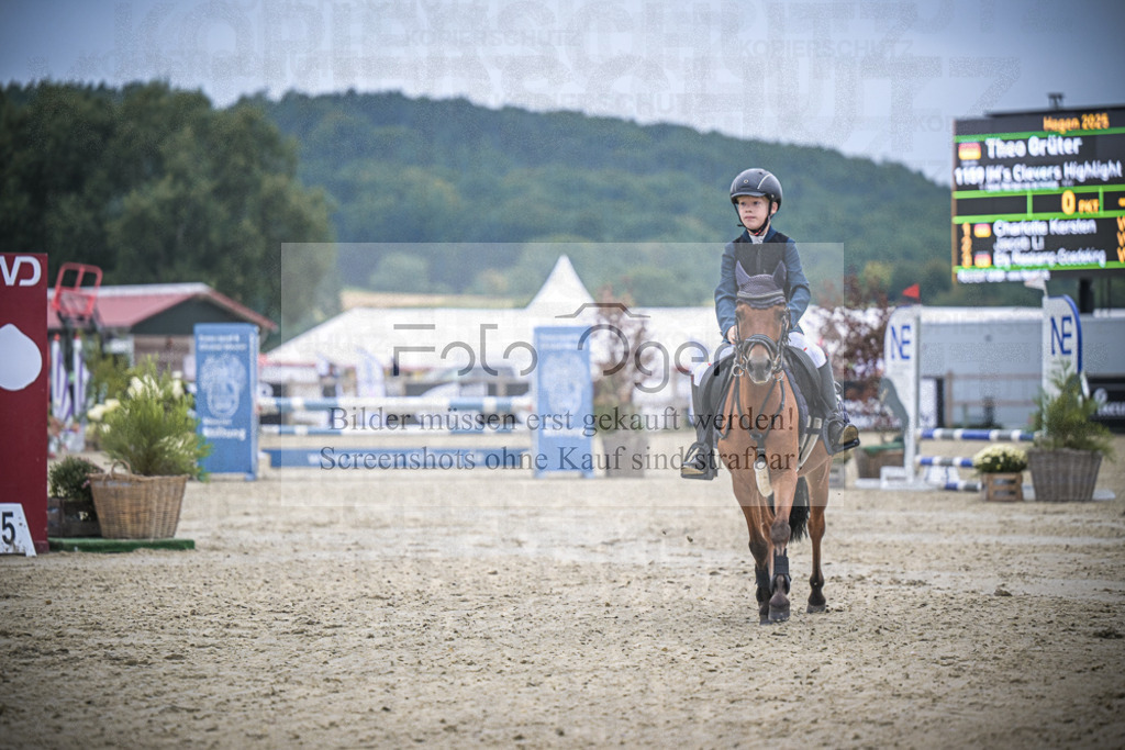 DOS_0928 | Entdecke hochwertige Reitturnierfotos von Foto Oger. Professionell, emotional und authentisch – jetzt Lieblingsmomente im Shop bestellen.Deutschlandweite Turnierfotografie. - Realisiert mit Pictrs.com