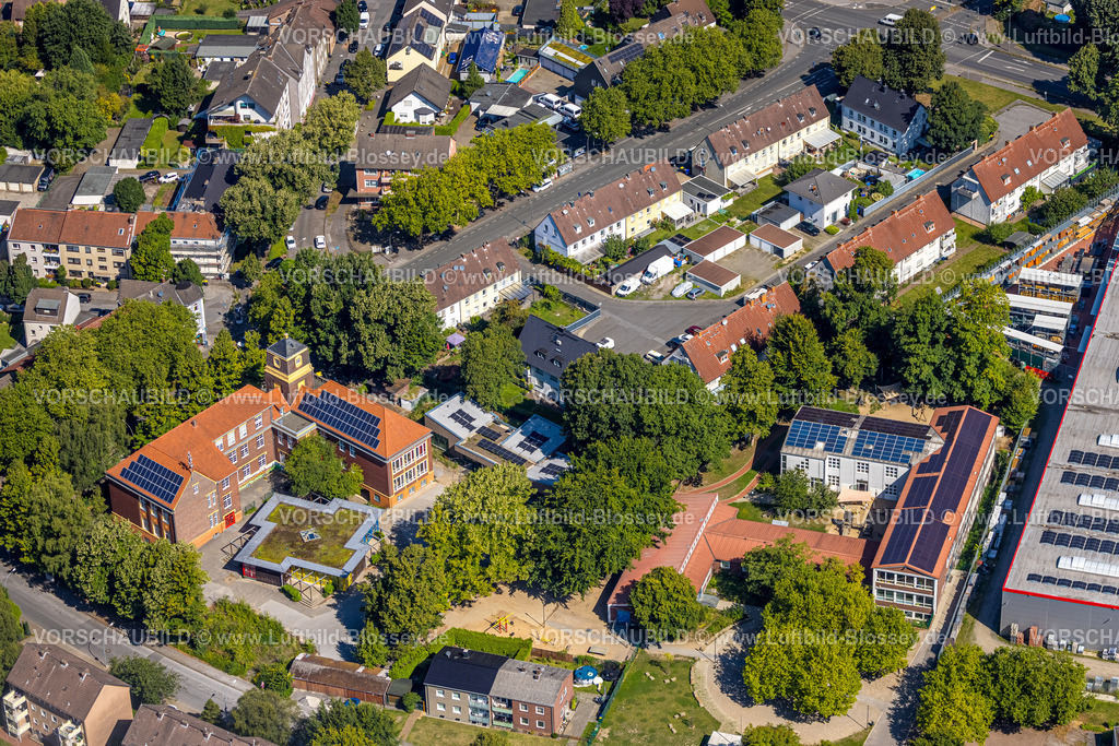 Gladbeck250800168 | Luftbild, Regenbogenschule Grundschule mit Turm und Neubau Anbau Erweiterung, städt. Kindergarten Krusenkamp, Zweckel, Gladbeck, Ruhrgebiet, Nordrhein-Westfalen, Deutschland