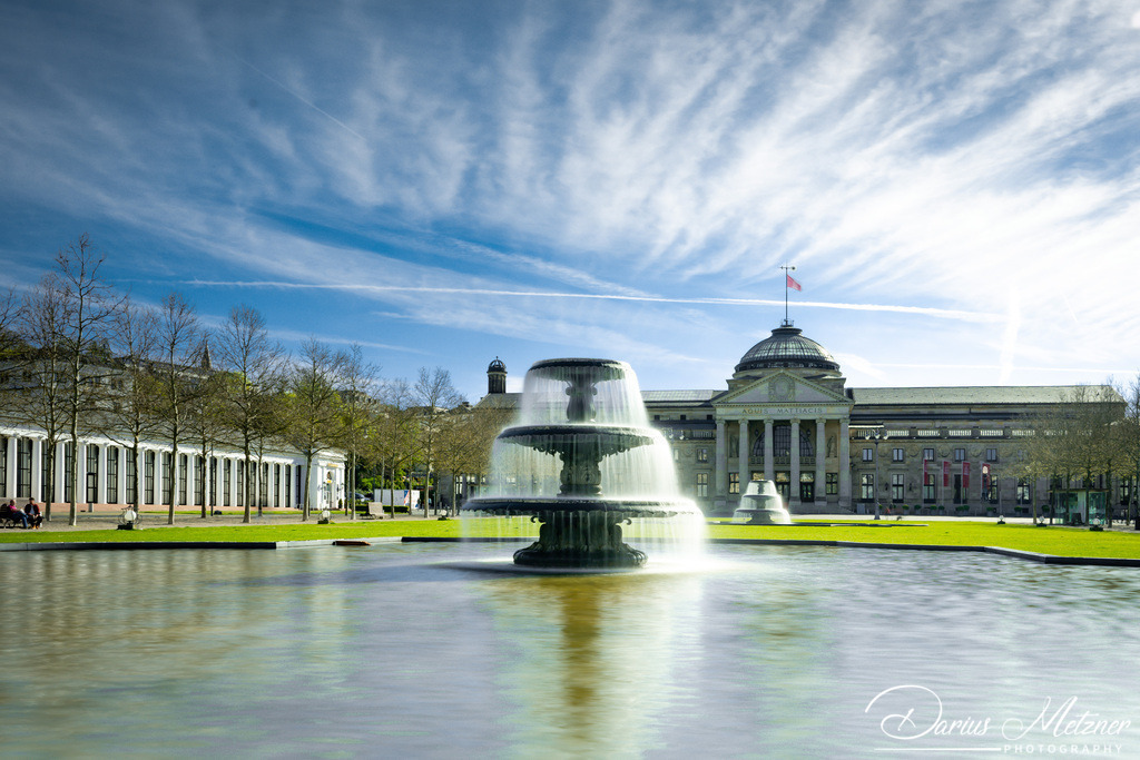 Kurhaus Wiesbaden | Bowling Green vor dem Kurhaus Wiesbaden