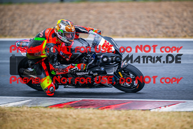 MaZZes_FotoMatrix_220625_7345 | PROSUPERSTOCK