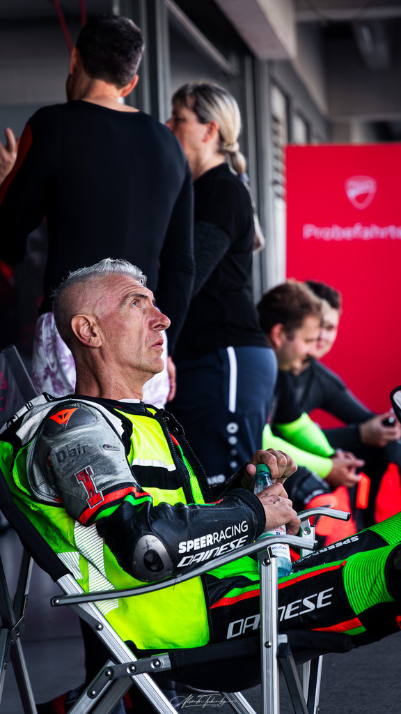 Ducati Trackday Hockenheimring 2026 | Entdecken Sie die faszinierende Welt von Alexander Tschuncky Arts: Kreative Fotografie, atemberaubende Automobilkunst und hochwertiger Bilderdruck. Lassen Sie sich inspirieren! - Realisiert mit Pictrs.com