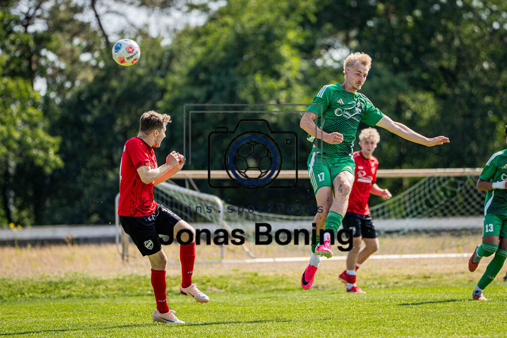 Fußball I Herren I Saison 2026-2027 I Bezirksliga Weser-Ems 4  I 1. Spieltag I SFN Vechta - SV Molbergen I 16528 | jns.sportfotos - Realisiert mit Pictrs.com