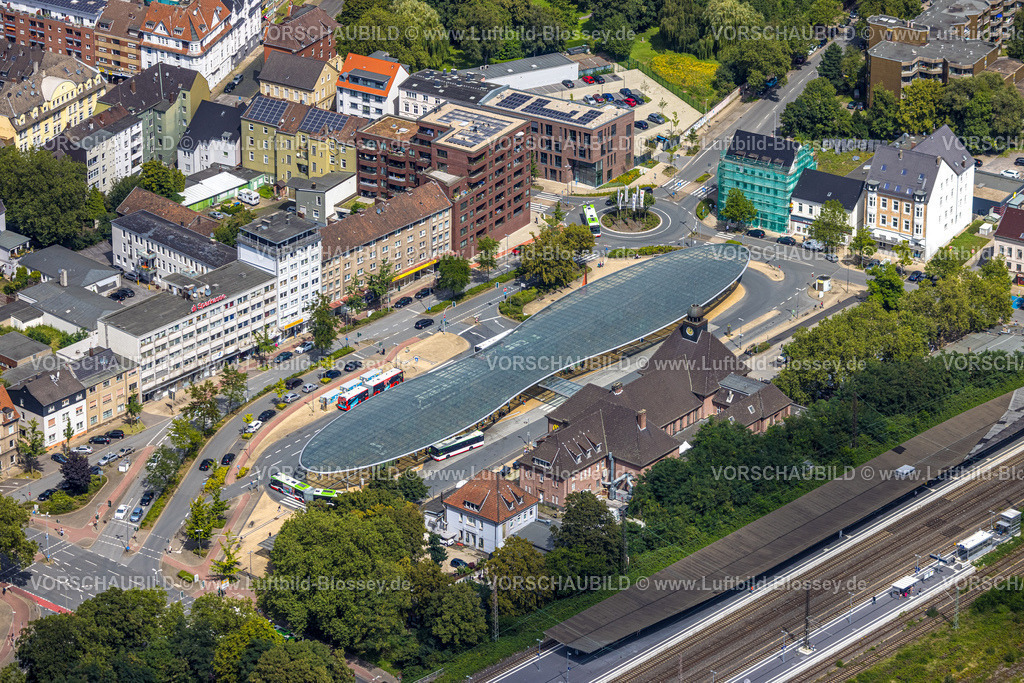 Herne230802845 | Luftbild, Busbahnhof und futuristisches Dach am Konrad-Adenauer-Platz, Baukau, Herne, Ruhrgebiet, Nordrhein-Westfalen, Deutschland