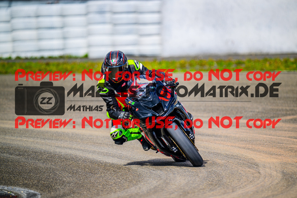 MaZZes_FotoMatrix_240910_6007705_1948 | GRUEN