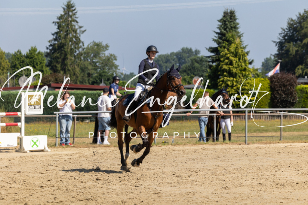 7I8A2125 | melanie-engelhardt-photography - Realisiert mit Pictrs.com