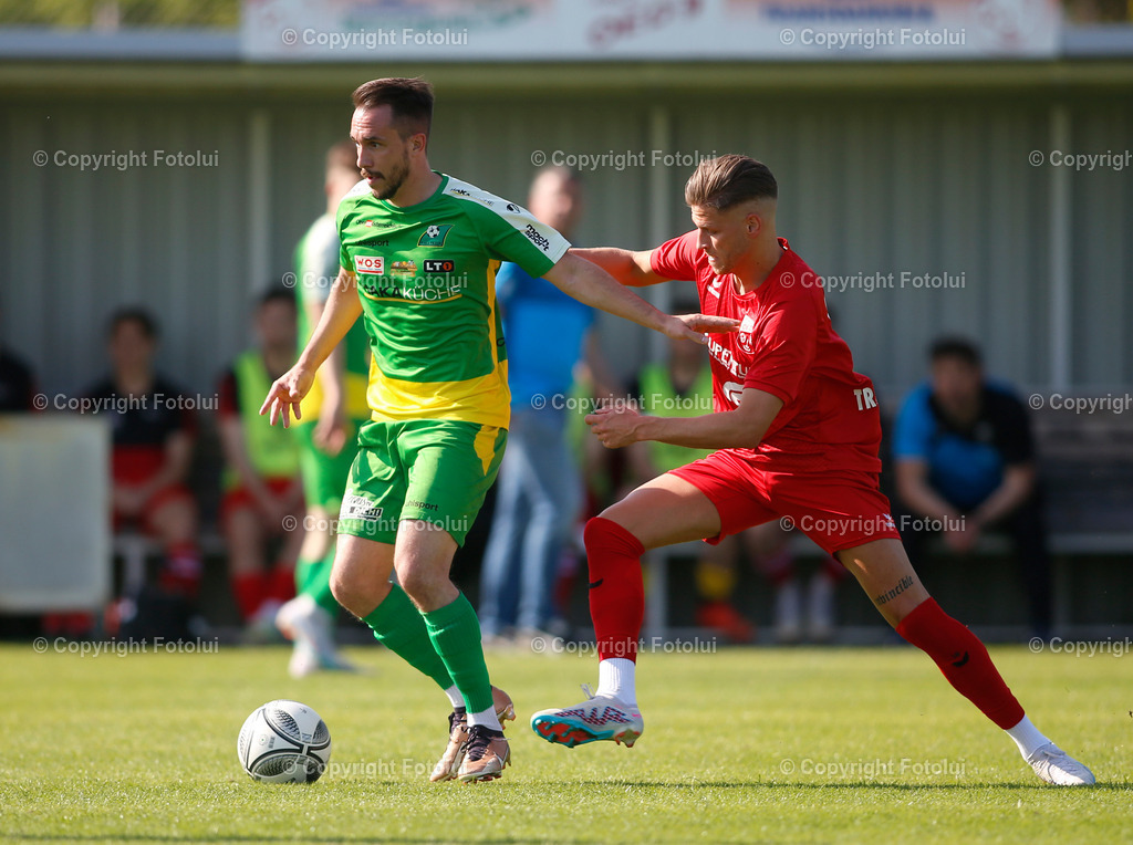 A_LUI_270523-05 | SPORT,FUSSBALL,LL OST ASKOE OEDT-SV HAKA TRAUN 27.05.2023 IM BILD: MICHAEL LEONHARTSBERGER (OEDT 1B) UND RENE KOBER (TRAUN) FOTO:FOTOLUI