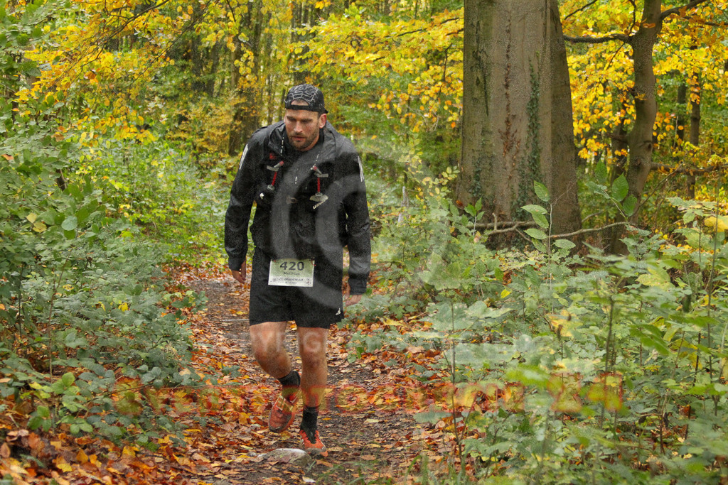 251026_1315_EV4_6691 | Sportfotografie im Rhein-Sieg Kreis, Köln, Bonn, NRW, Rheinland Pfalz, Hessen, etc. Unser Tätigkeitsfeld umfasst den Laufsport vom Volkslauf über den Marathon, Duathlon, Triathon bis zum Ultralauf wie Kölnpfad Ultra oder Schindertrail.