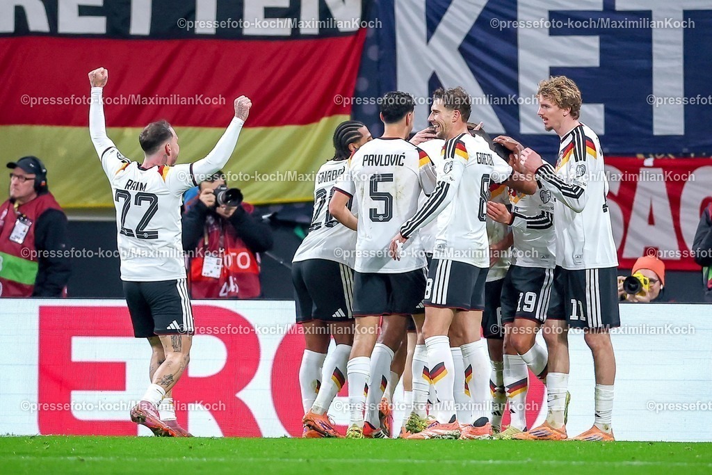 DFB17112501108 | 17.11.2025, Fußball, Länderspiel, WM-Qualifikation Europa, Deutschland - Slowakei, Red Bull Arena (Leipzig), 10. Spieltag, Saison 2025 2026: Torjubel nach dem Tor zum 4:0 durch Torschütze Leroy Sane (GER #19)    Regulations prohibit any use of photographs as image sequences and or quasi-video.