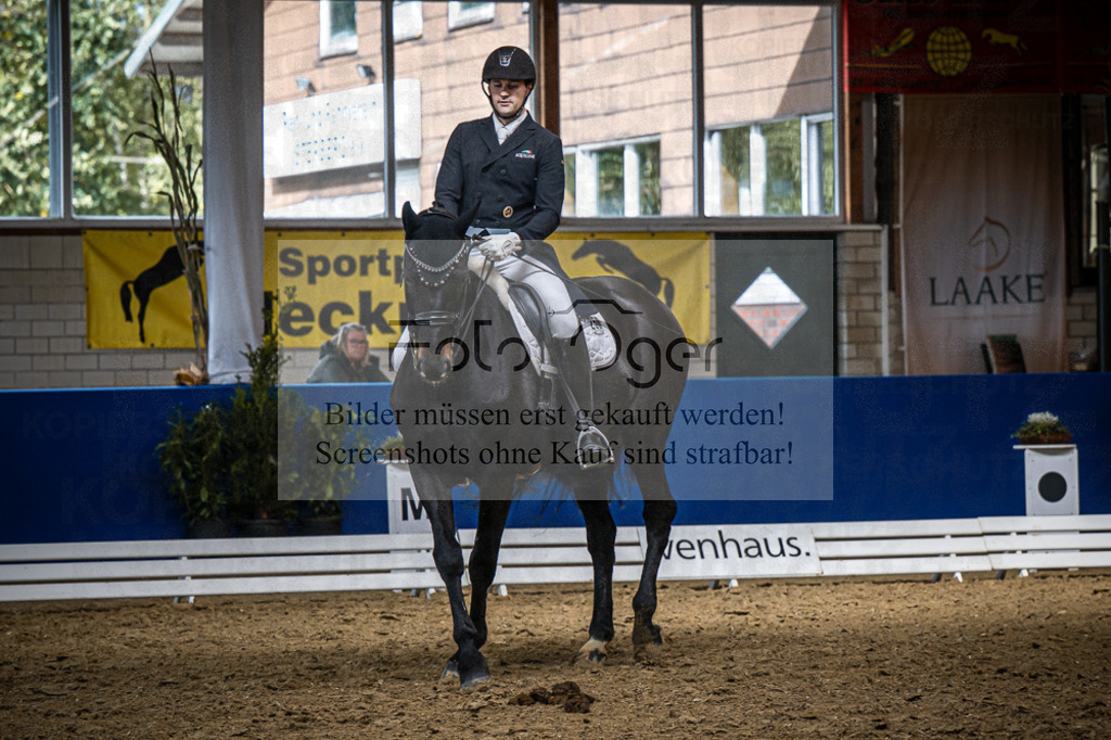 DOS_1262 | Entdecke hochwertige Reitturnierfotos von Foto Oger. Professionell, emotional und authentisch – jetzt Lieblingsmomente im Shop bestellen. - Realisiert mit Pictrs.com