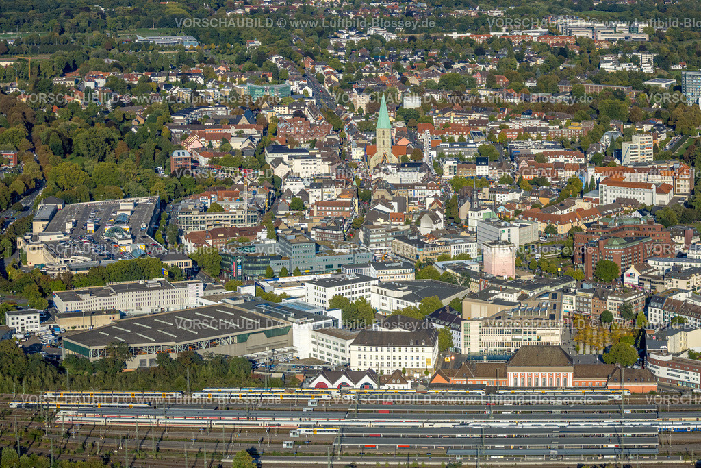 Hamm250904636 | Luftbild, City Innenstadtansicht mit evang. Pauluskirche, Stadtfest mit Riesenrad, Bahnsteige des Hbf Hauptbahnhof, Mitte, Hamm, Ruhrgebiet, Nordrhein-Westfalen, Deutschland