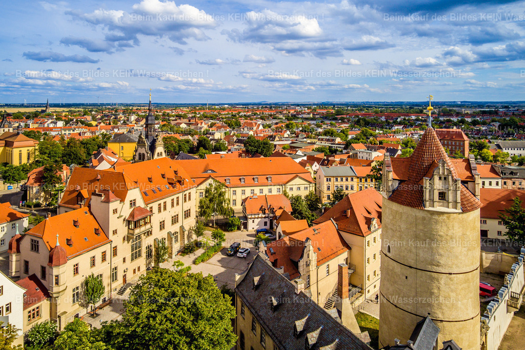 Museum Schloss Bernburg-0012 | Die Magdeburger Platte® - das sind die schönsten Luftbilder von Magdeburg & Sachsen-Anhalt auf Acryl, Leinwand oder zum Download. Das ist Luftbildfotografie & Luftbildaufnahmen mit Drohne & Flugzeug.  - Realisiert mit Pictrs.com