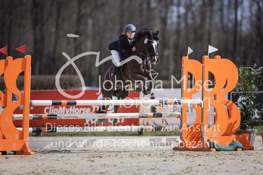 230402_MünsterHandorf_PonyTrophy-467 | Deine schönsten Turniermomente als professionelle Fotos! Entdecke hochwertige Pferdesport-Fotografie im Online-Shop. Jetzt Fotos finden & bestellen!