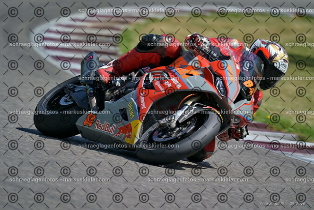 26BT02-1235 | markuskiefer.com - Realisiert mit Pictrs.com