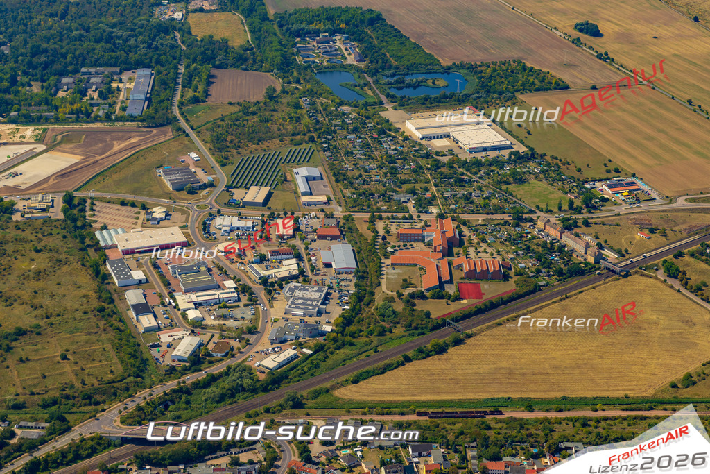 Schönebeck Bild- Das Luftbild wurde 2025 vom UL-Flugzeug heraus erstellt ( keine Drohne bzw. Drohnenaufnahme ) - Hochauflösende Luftaufnahme -Nicht vergleichbar mit Google Maps oder Satelittenbilder- Die Geschenkidee !Mit Lizenz und Bildrechte bestellbar - CC