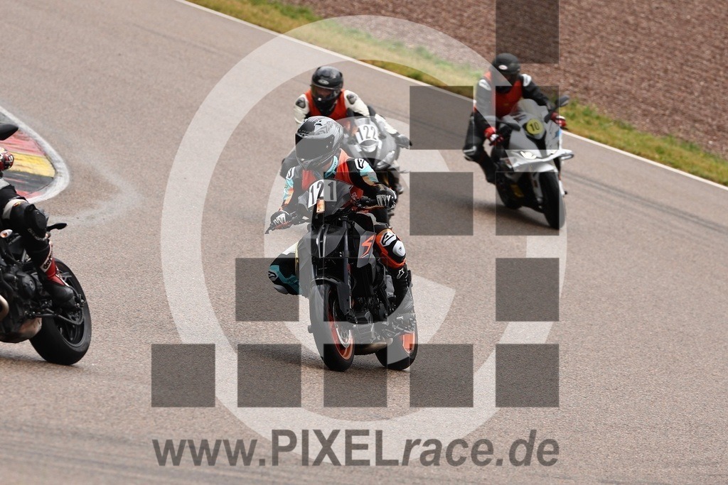 0121-20260629_10407 | Schöne Erinnerungen an spannende Momente - das festzuhalten ist unser Job. PIXELrace.de ist seit 2003 auf den Rennstrecken Europas unterwegs um die Action draußen beim Fahren und die wunderbare Stimmung imm Fahrerlager für euch einzufangen.