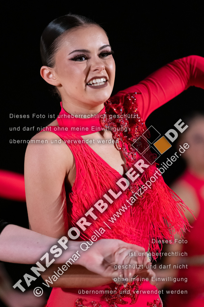 20250504-10330 | Hier finden Sie Tanz Bilder vom Latein und Standard Formationen tanzen. Sportbilder vom Tanzsport. Schöne Fotos und von Weltmeisterschaft, Europameisterschaft, Bundesliga, Regionalliga, Oberliga und Landesliga sowie von GOC Stuttgart, DanceComp, WM Bremen