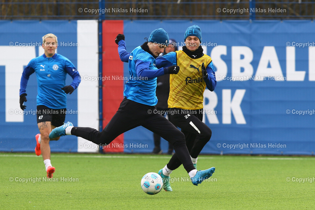 NH_HolsteinKiel_Training_12022025 | #6 Finn Porath und #24 Magnus Knudsen (Holstein Kiel)Fußball I Herren I Training I Saison 2024-2025 I Holstein Kiel I 12.02.2025 I Citti-Fußballpark