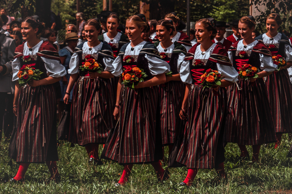 ESAF 2022, Pratteln | Schöne Fotografien aus der Stadt und der Natur zum bestellen oder selber hochladen. Druck auf Foto, Postkarte, Kalender, FineArt Hahnemühle, Alu-Dibond , Akustikbilder zur Absorption von Schall und Lärm etc. - Realisiert mit Pictrs.com