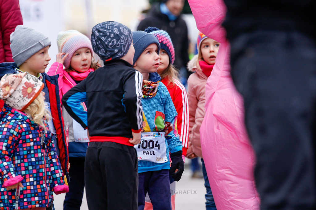 AW_20231231awmac6613 | WELS, 31.12.2023, Sparkasse Silvesterlauf Wels 2023 , Image shows: Photo: WAPICS / Andreas Willdoner
