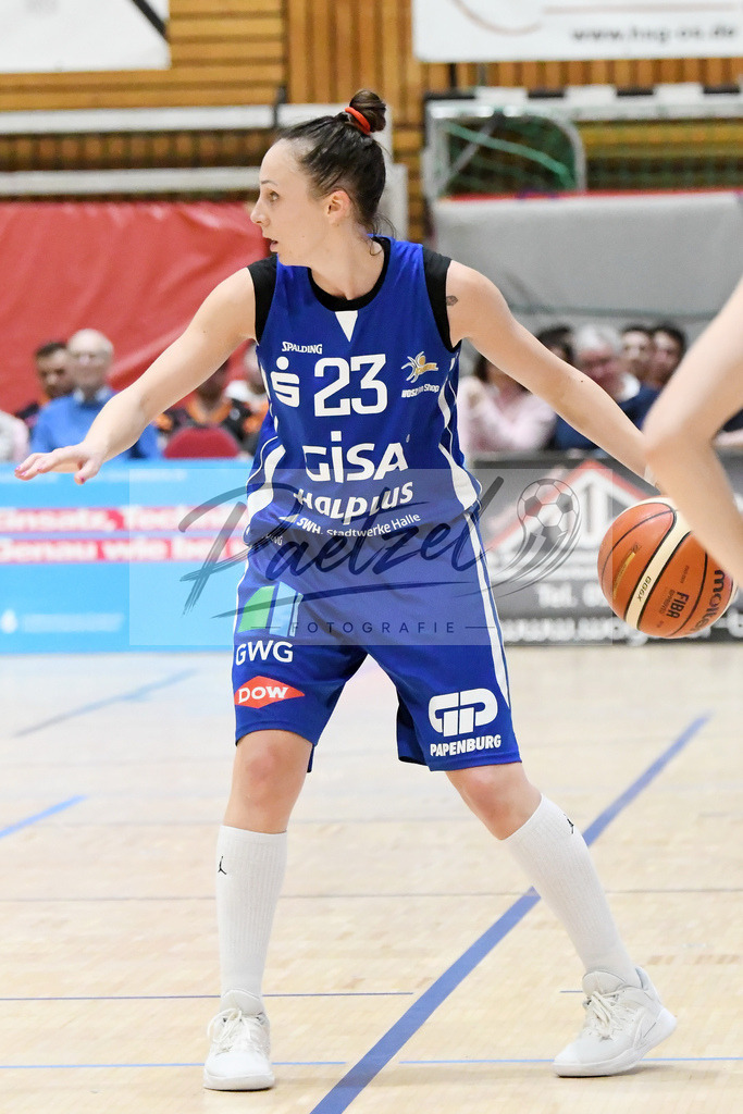 20200126_PANHAL_0104 | Basketball, Frauen: Snezana Aleksic (GISA LIONS SV Halle) in Aktion, am Ball, Einzelaktion beim Spiel der Toyota DBBL zwischen GiroLive-Panthers Osnabrück vs. GISA LIONS SV Halle am 26.01.2020 im Panthers Dome in Osnabrück, Deutschland.(Foto von Nico Paetzel) - Realisiert mit Pictrs.com
