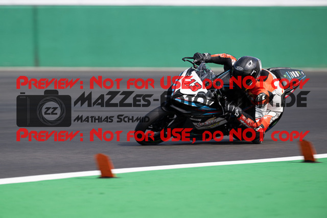 MaZZes_FotoMatrix_220507_95281 | Fotograf Mathias Schmid
Sportfotograf,
Eventfotograf,
Hochzeitsfotograf,
Portraitfotograf