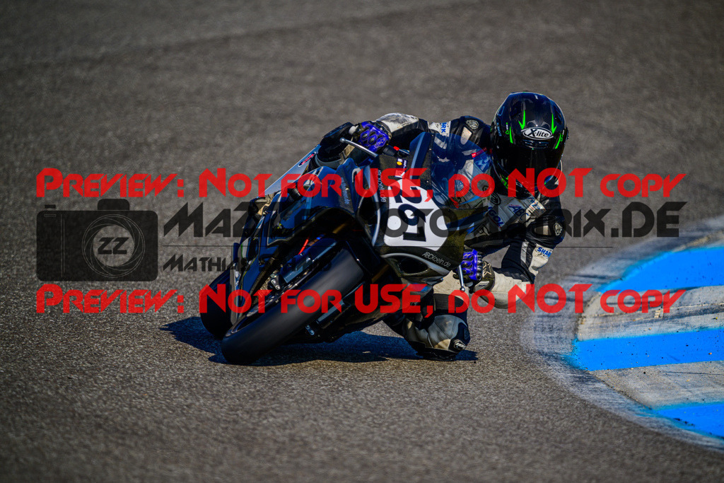 MaZZes_Fotomatrix_20250929_6007705_1763 | WEISS