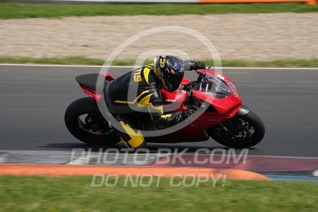 2024_05_25_PBK_23986 | Sportfotografie; SlowMotion; Video; Rennstrecke; Hafeneger; Speer; Racing; RSE; BMW; CBO; Trackday; Motorsportarena; Hockenheimring; Brno; Most; Barcelona; Valencia