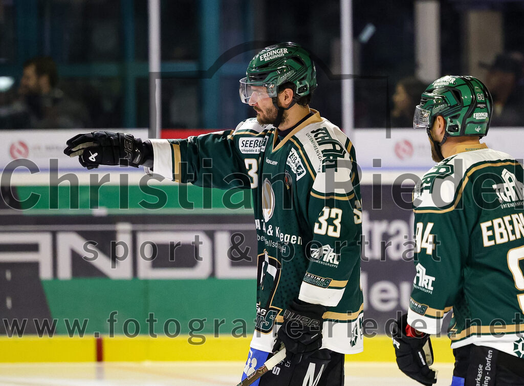 2025-09-12_128_TSV_Erding_gegen_EV_Landshut | Erding, Deutschland, 12.09.2025:Eishockey, Oberliga Süd 2025 / 2026, Testspiel, TSV Erding gegen EV Landshut, Endergebnis: 4:6Marc Schmidpeter (Erding Gladiators, #33)Foto: Christian Riedel / fotografie-riedel.net